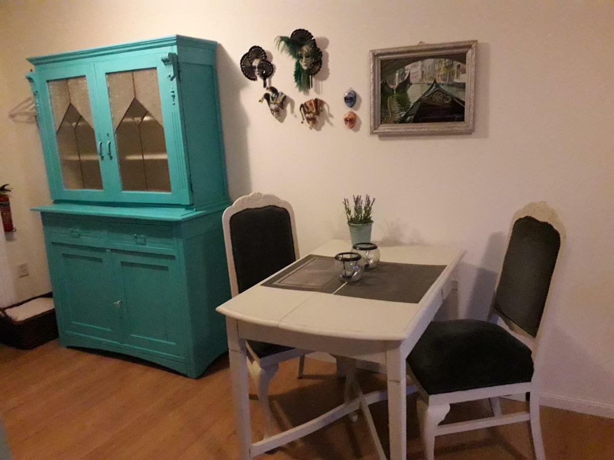 Anneke'S Bed En Botterhammeke Daire Woensdrecht Dış mekan fotoğraf